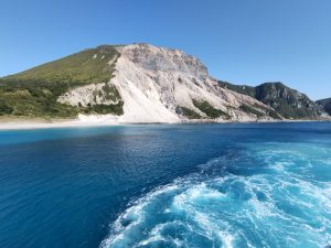 神津島ブルーの海