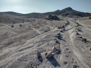 月面のような裏砂漠